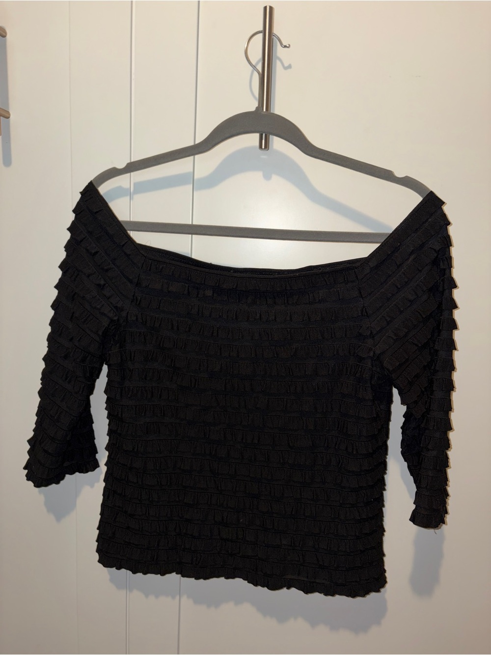 Frank Lyman Design Black Ruffled Off-Shoulder